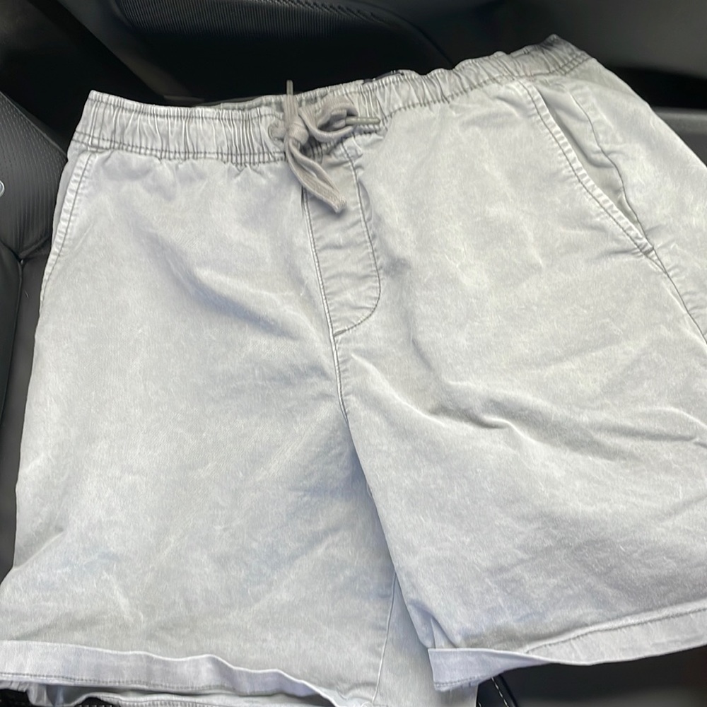 Grey Gap mens shorts!